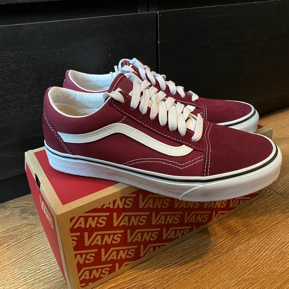 maroon vans